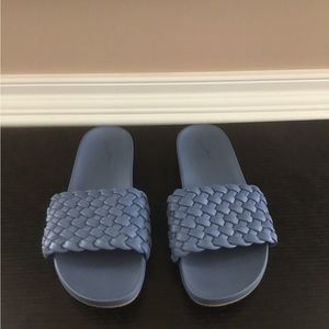 NWOT Target Universal Thread Women’s Renae Slide Sandals - Blue